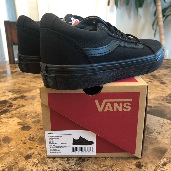 Vans Canvas black shoes sneakers, kids size 3.5. Brand new with box - Picture 5 of 15